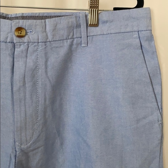 Izod Newport Oxford Shorts - Picture 2 of 3